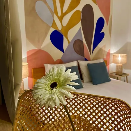 Au Chant D'oiseau * אמבלב